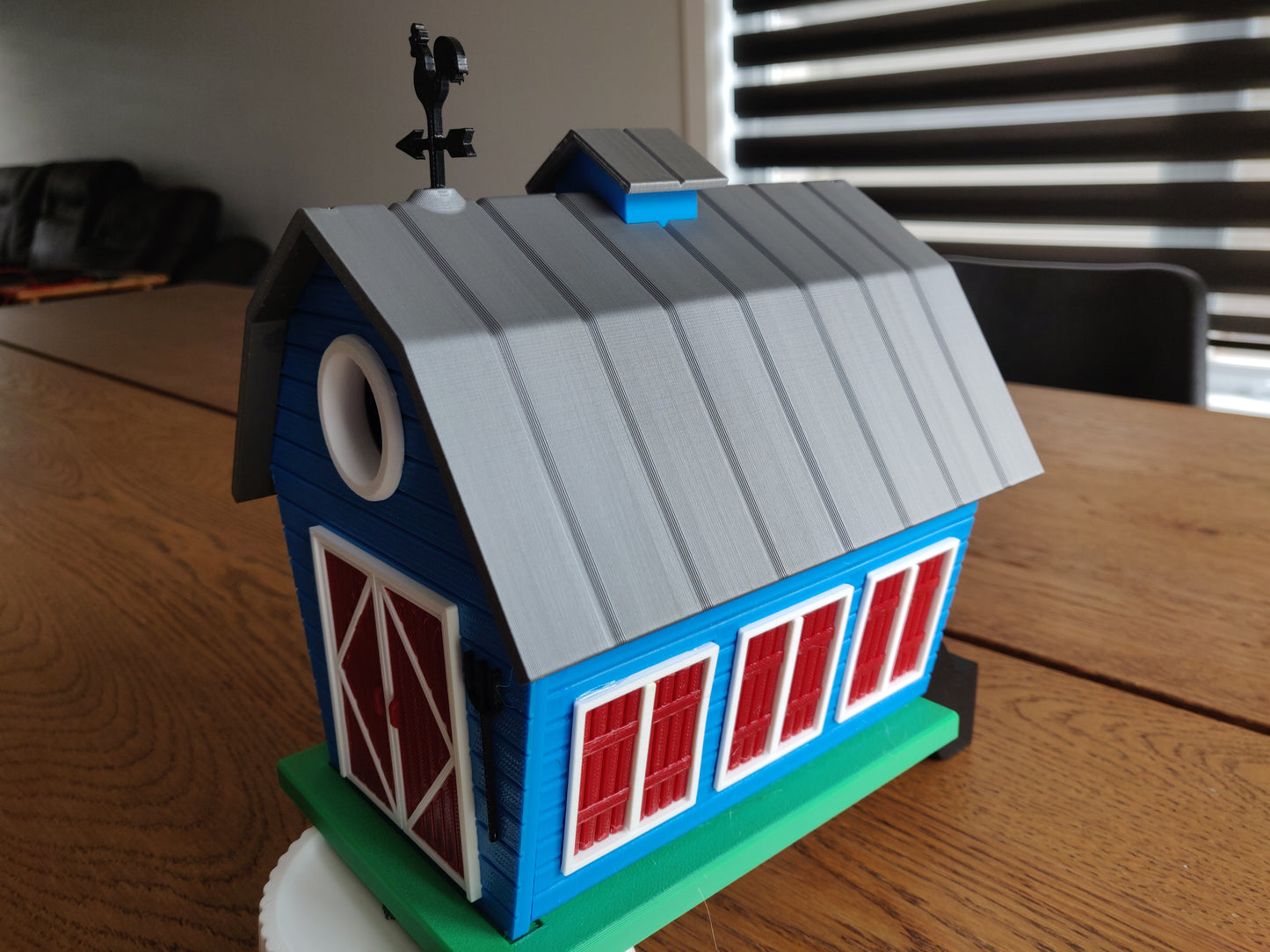 The Barn Birdhouse