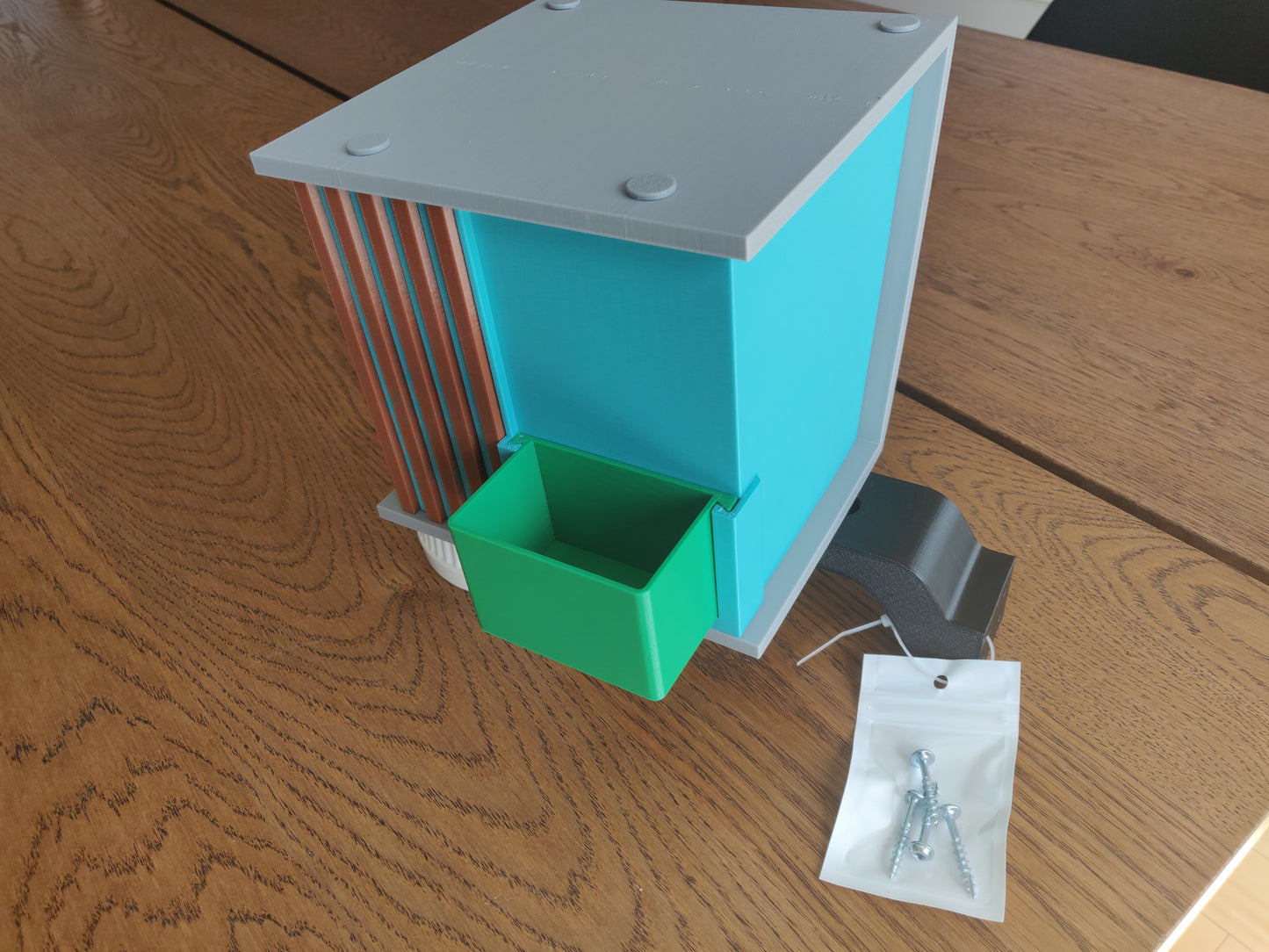 Mid-Century Modern Birdhouse – "The Palisade"